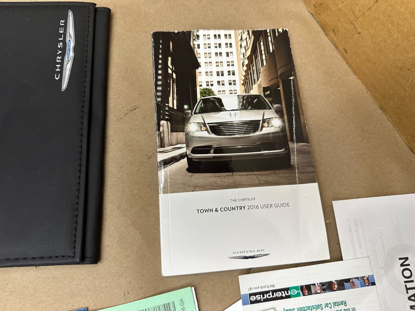 2016 Chrysler Town and & Country Owners Manual User Guide Case OEM 16 Factory