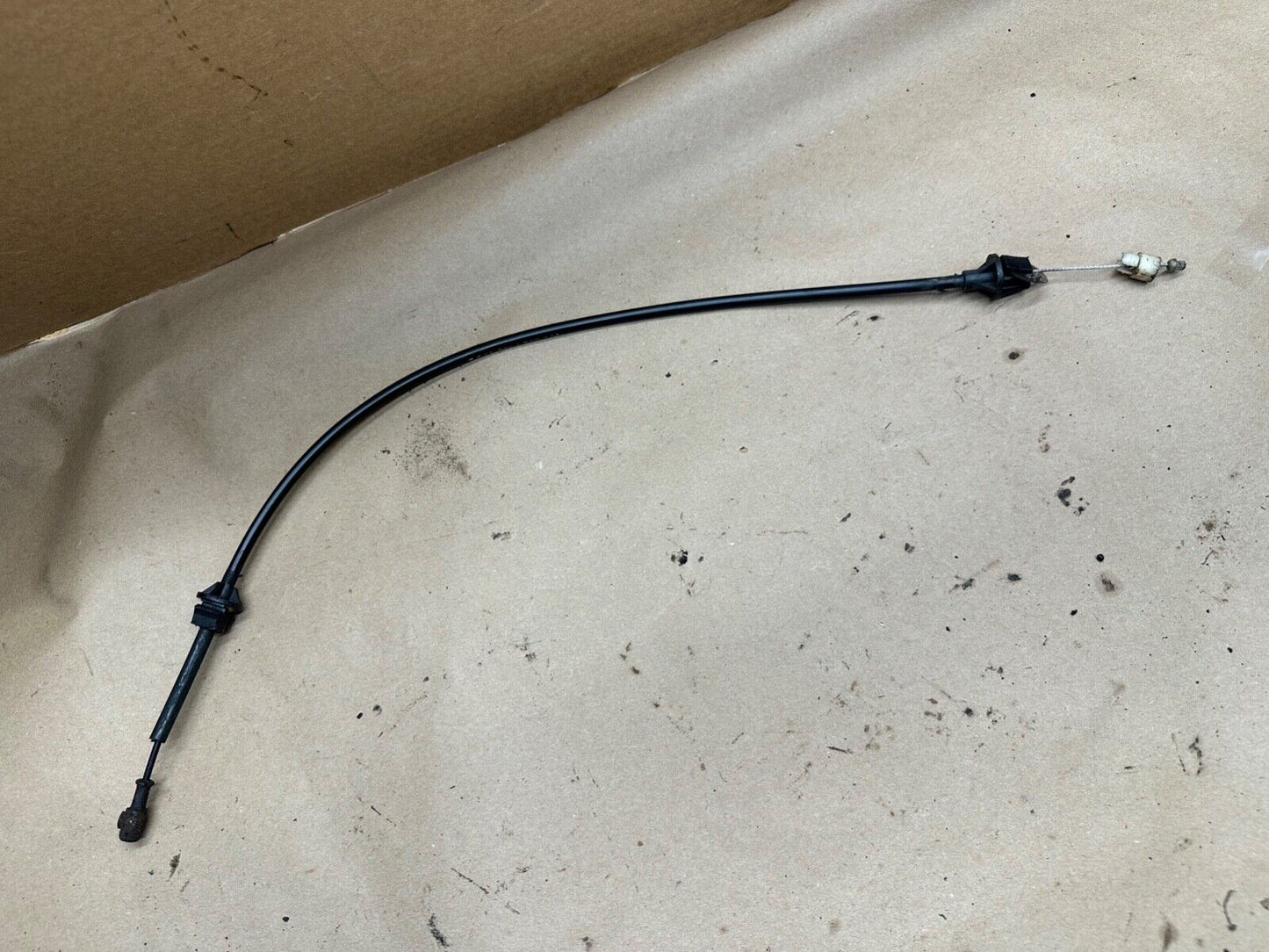 87-90 Jeep Wrangler YJ 4.2L Engine Throttle Cable OEM Carb Gas 4.2 6 cylinder 88