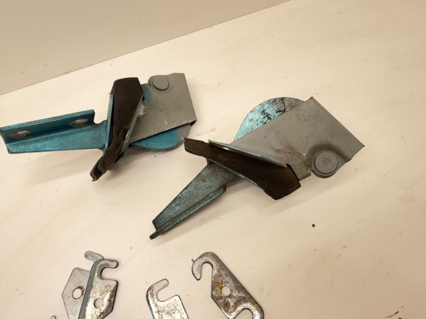 84-01 Jeep Cherokee XJ Comanche MJ Hood Hinge Pair OEM Hinges Set Bonnet Factory