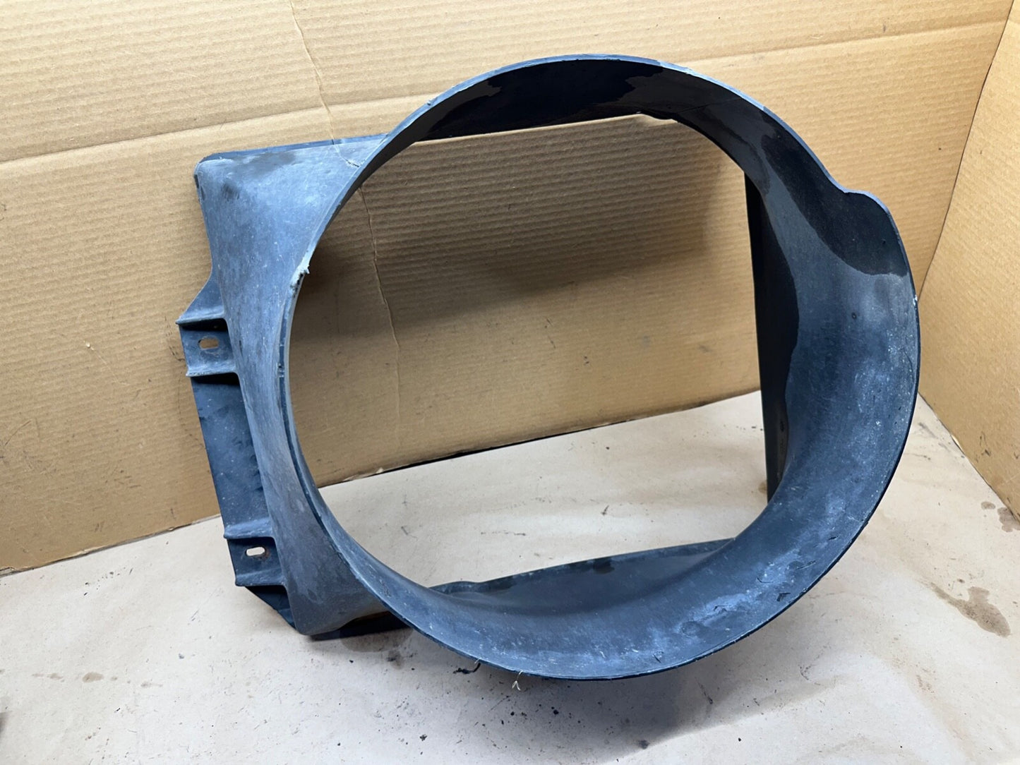 87-95 Jeep Wrangler YJ Fan Shroud 4 Cylinder 2.5 L Radiator Cooling 2.5L Guard