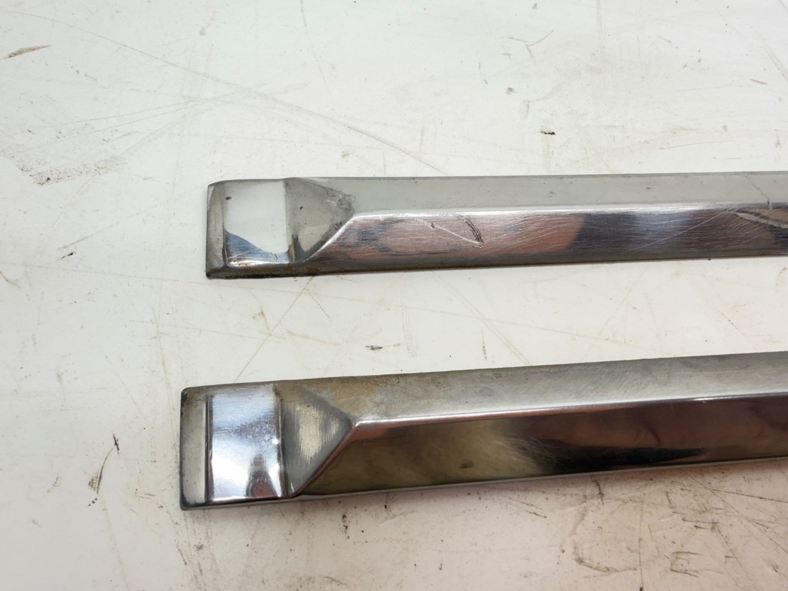63-79 Cherokee Wagoneer Stainless Chrome Trim Rear Passenger Fender Hood Back
