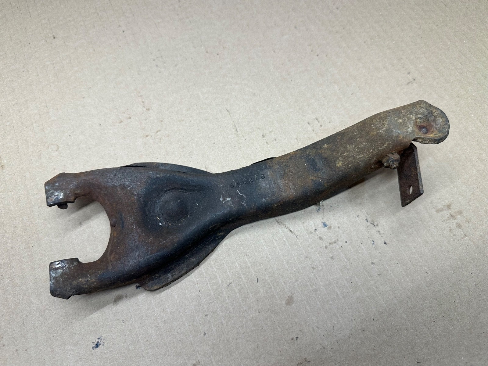 1973-81 Chevy Camaro Monte Carlo Impala Truck V8 Clutch Fork GM 340278 Lever OEM