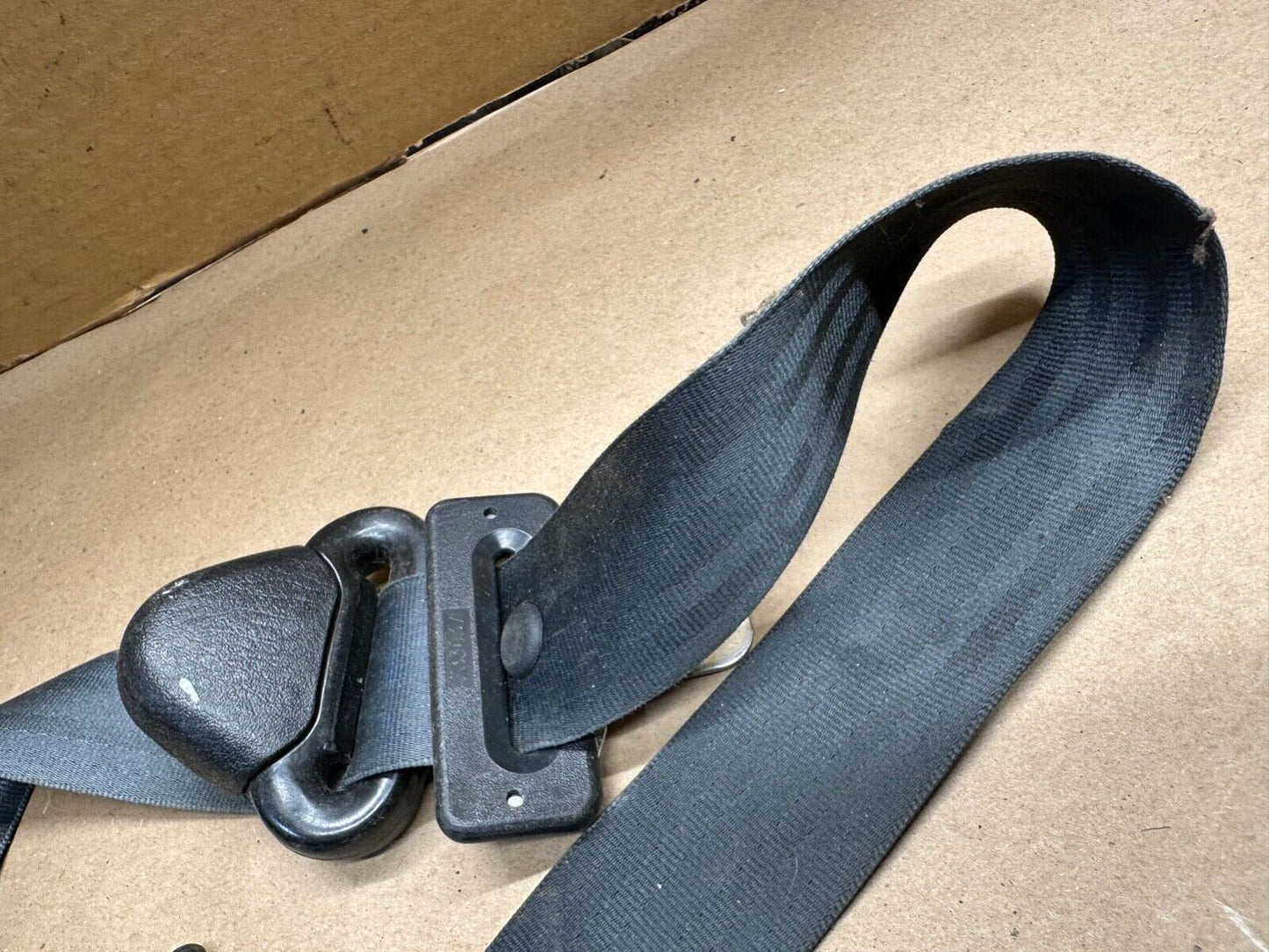 03-06 Jeep Wrangler TJ Drivers LF Seat Belt Retractor Charcoal Grey Seatbelt OEM