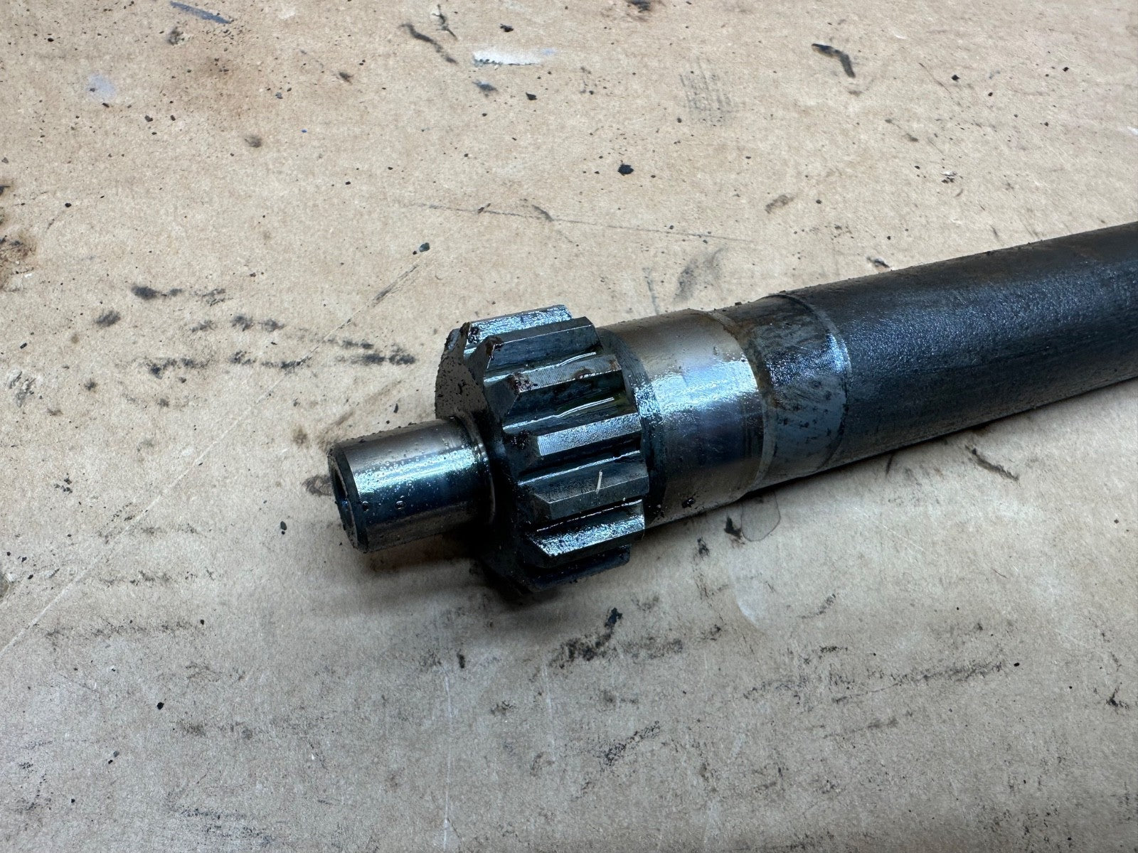 Jeep Wrangler YJ 87-90 Dana 30 Inner Passenger Side Axle Shaft Stub Long Side OE