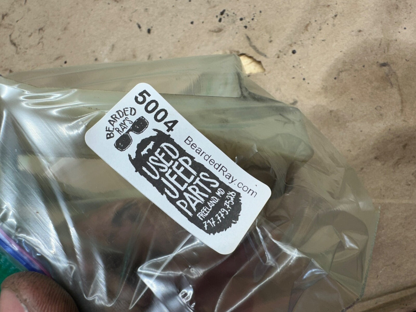 08-14 Ford Econoline E 150 250 350 Van Power Steering Reservoir Mounting Bracket