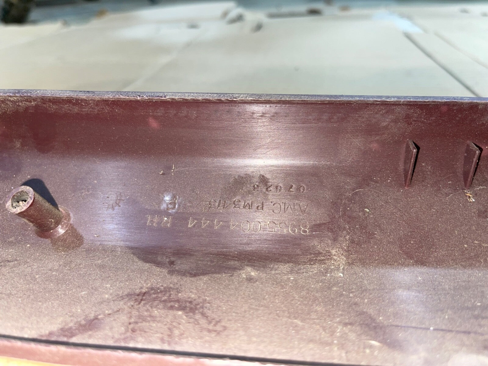 86-92 Jeep Comanche RED GARNET Plastic Interior DOOR SILL Trim Passenger Right R