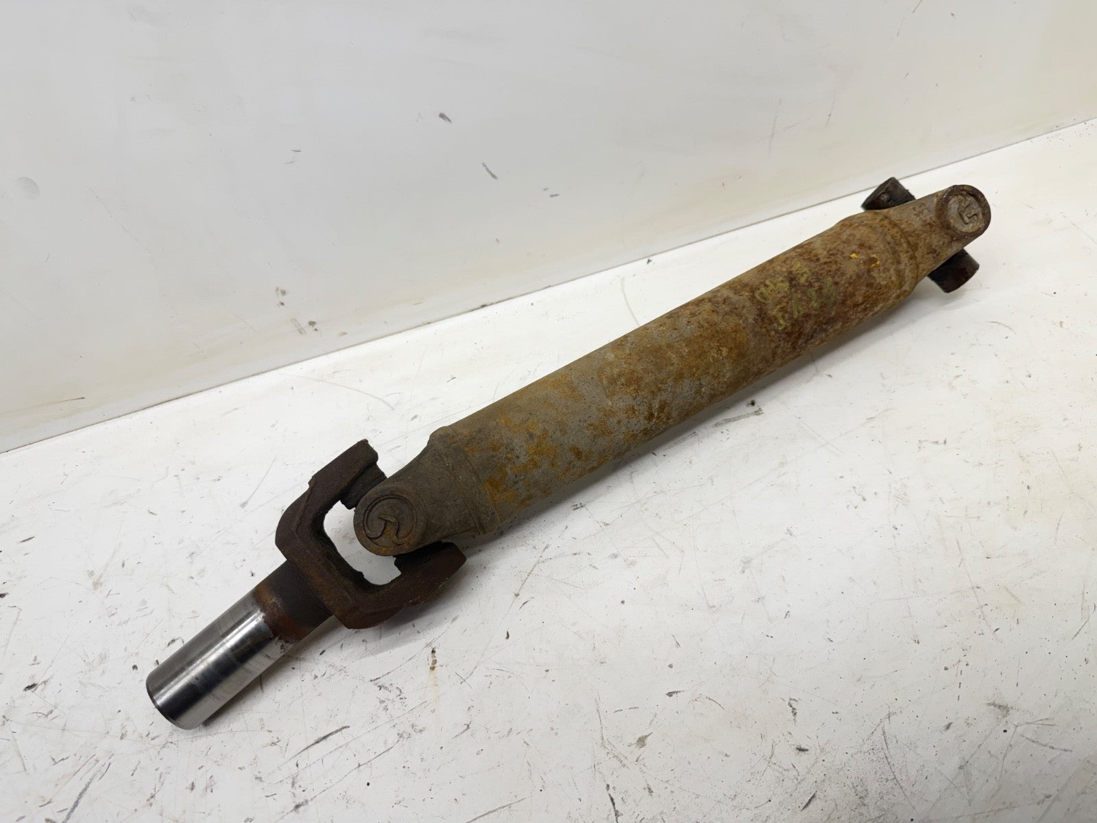 87-95 Jeep Wrangler YJ 15" REAR DRIVE SHAFT 2.5 AX5 Driveshaft 2.5L Manual 4CYL