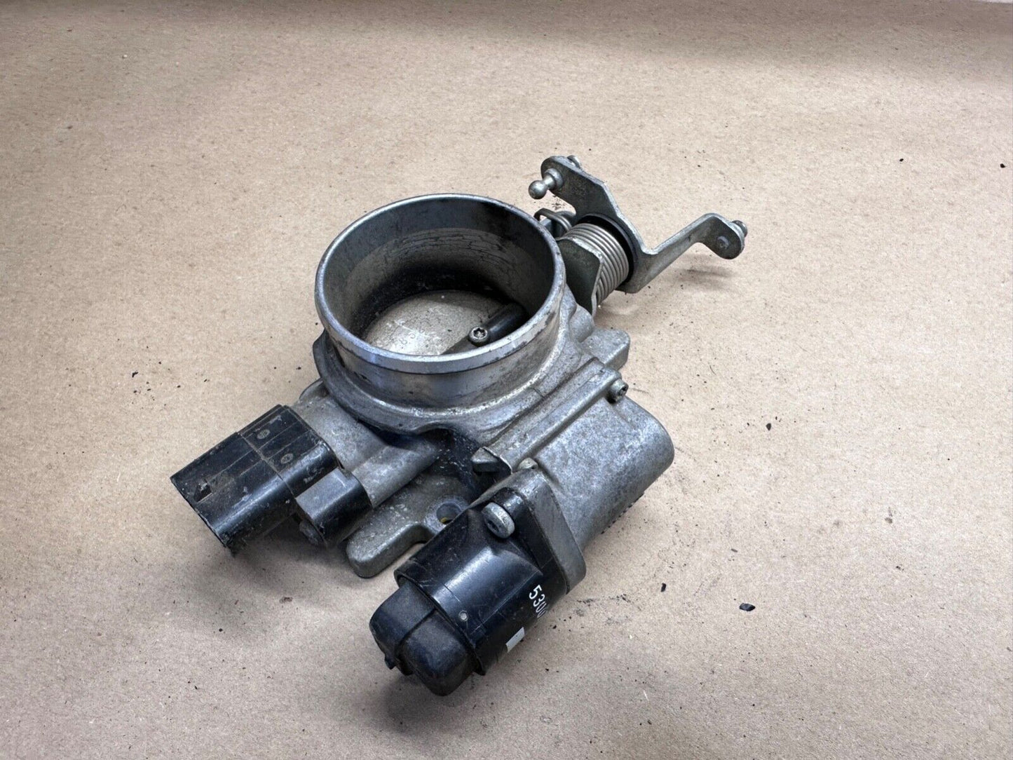 91-95 Jeep Wrangler YJ 6 Cylinder 4.0 L Throttle Body 53030844 4.0L 6 cyl OEM