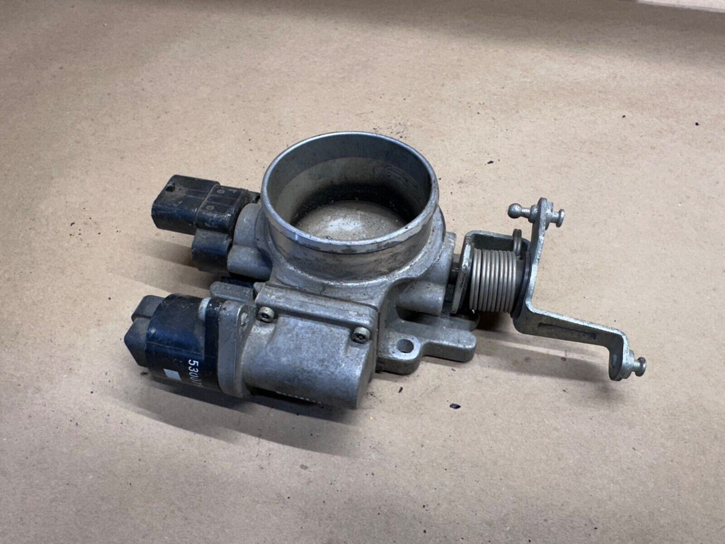 91-95 Jeep Wrangler YJ 6 Cylinder 4.0 L Throttle Body 53030844 4.0L 6 cyl OEM