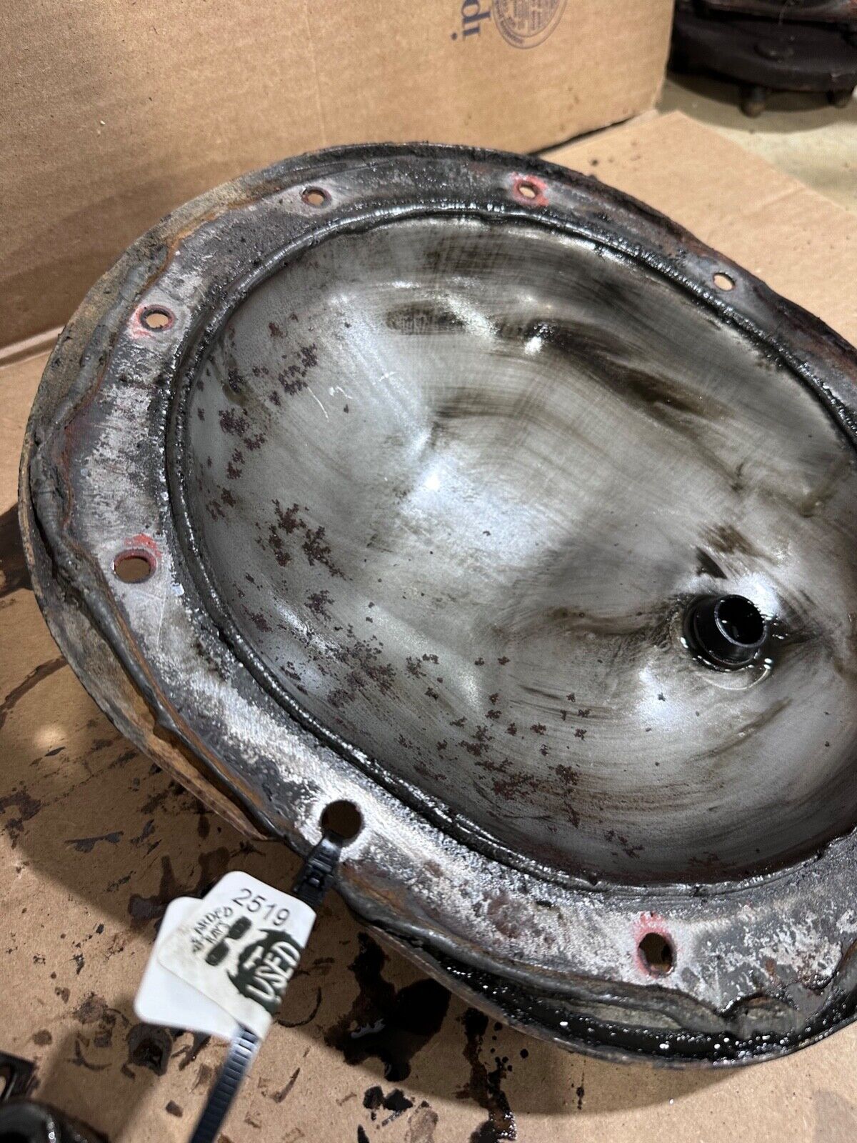 91-01 Jeep Cherokee XJ OEM Chrysler 8.25” Rear Axle Differential Cover 8 1/4 in